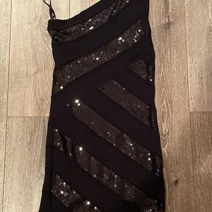 Black dress with sequin